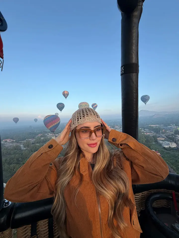 Traditional Hot Air Balloon Flight over Teotihuacan, photo 3